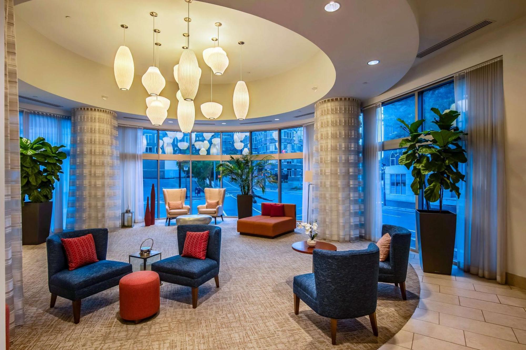 Hilton Garden Inn Alexandria Old Town National Harbor Eksteriør bilde