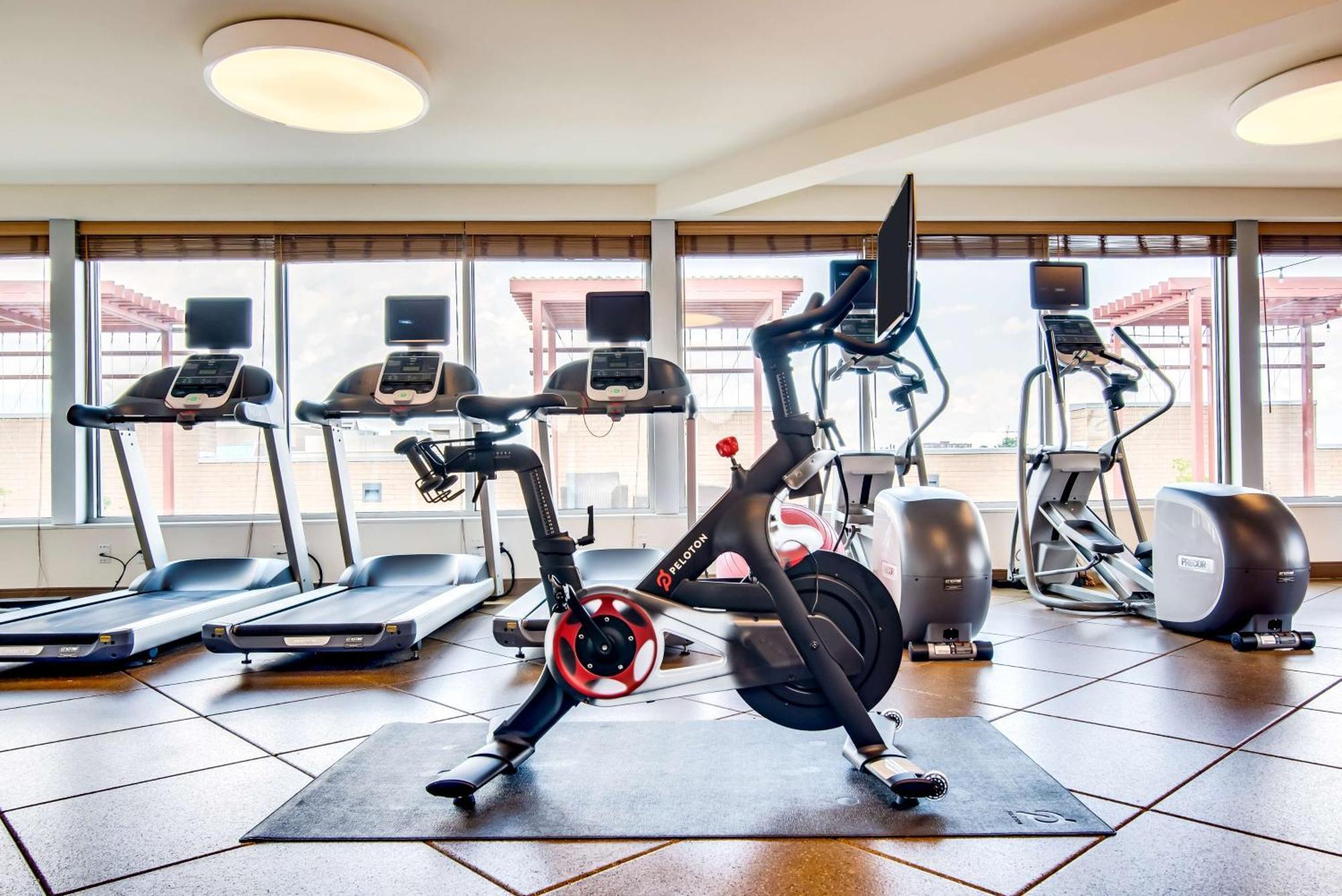 Hilton Garden Inn Alexandria Old Town National Harbor Eksteriør bilde